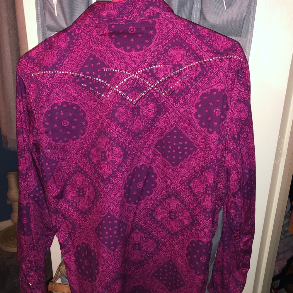 Button down pattern shirt - Picture 2 of 3
